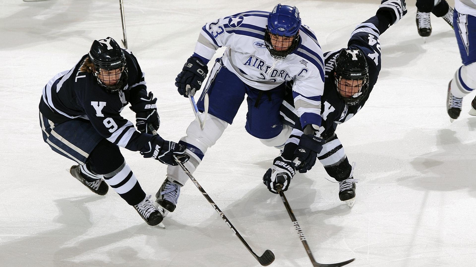 中超末轮观赛指南！海港三种方式可夺冠，申花翻盘仅剩一条路，中超申花海港直播